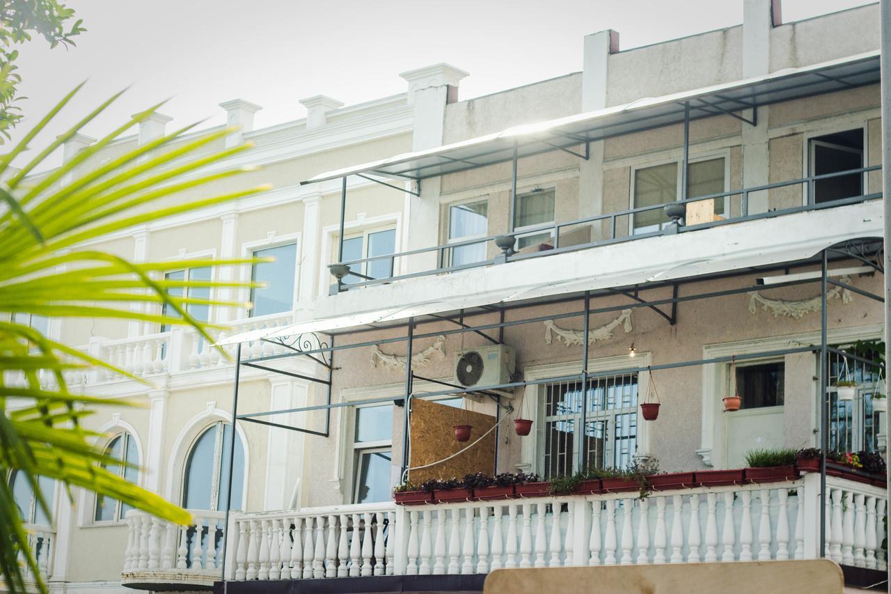 Guest House Esma Sukhumi Luaran gambar