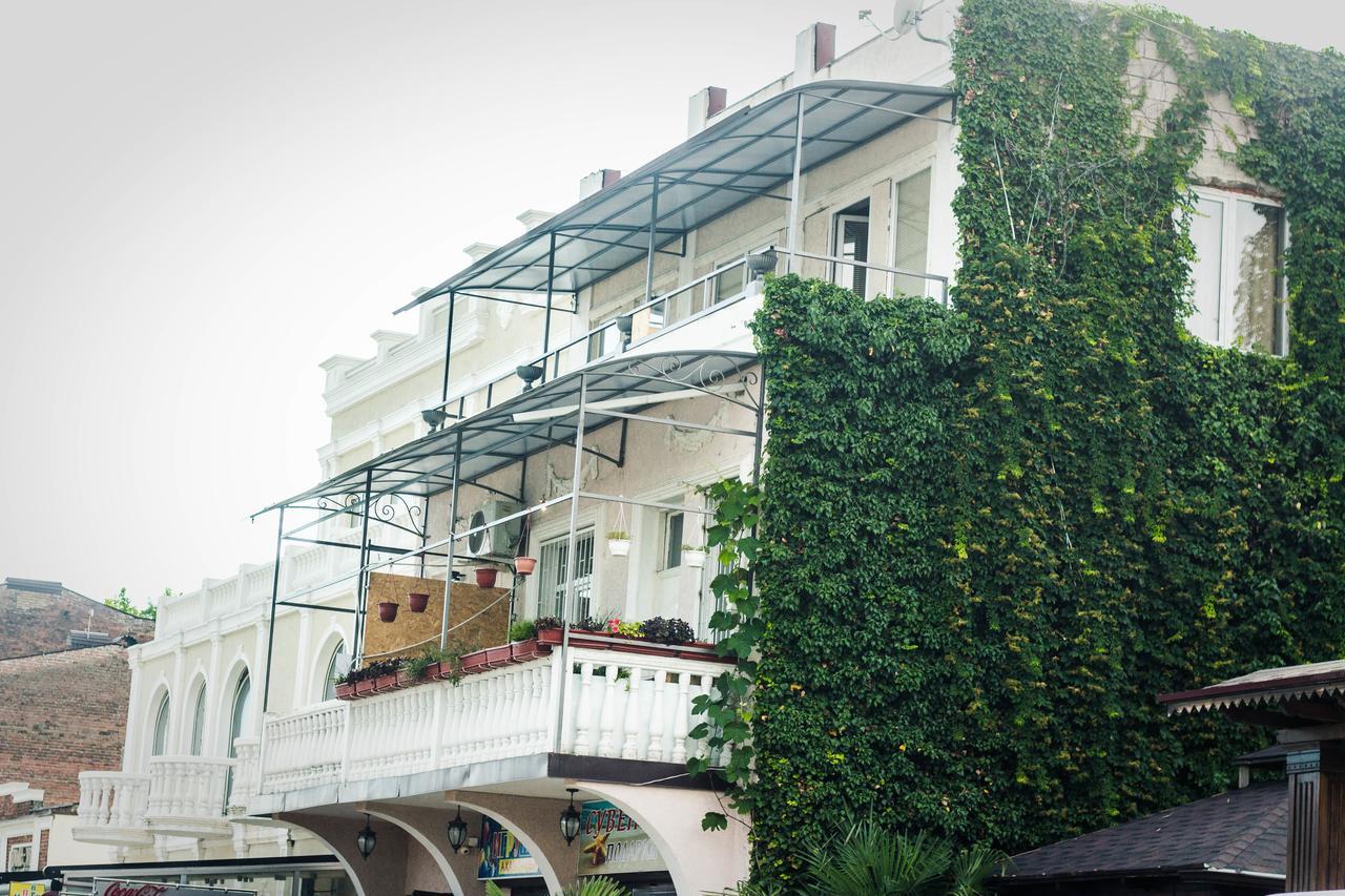 Guest House Esma Sukhumi Luaran gambar