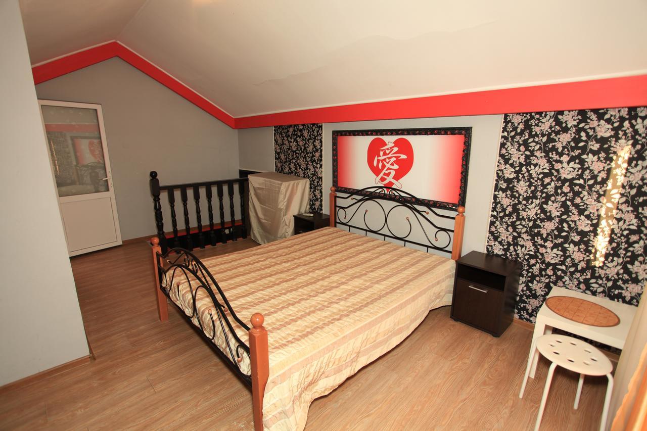 Guest House Esma Sukhumi Luaran gambar