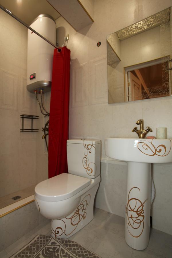 Guest House Esma Sukhumi Luaran gambar