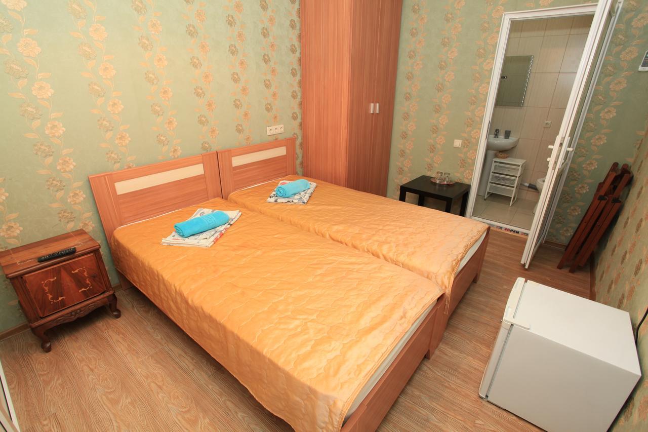 Guest House Esma Sukhumi Luaran gambar