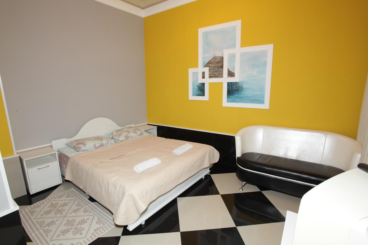 Guest House Esma Sukhumi Luaran gambar