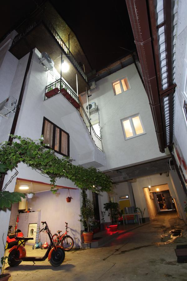 Guest House Esma Sukhumi Luaran gambar